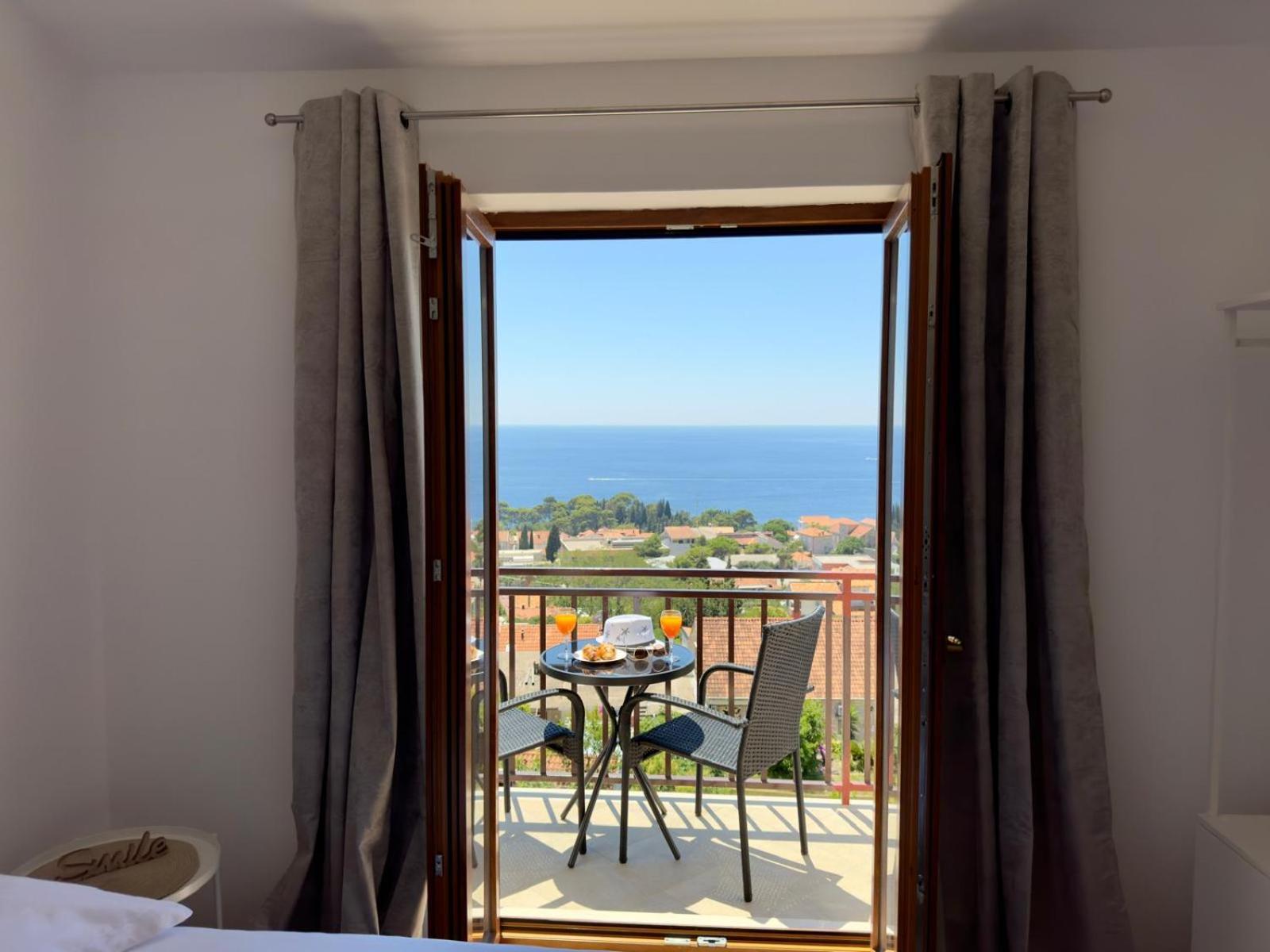 Accommodation Divanovic With Sea View Dubrovnik Exterior photo
