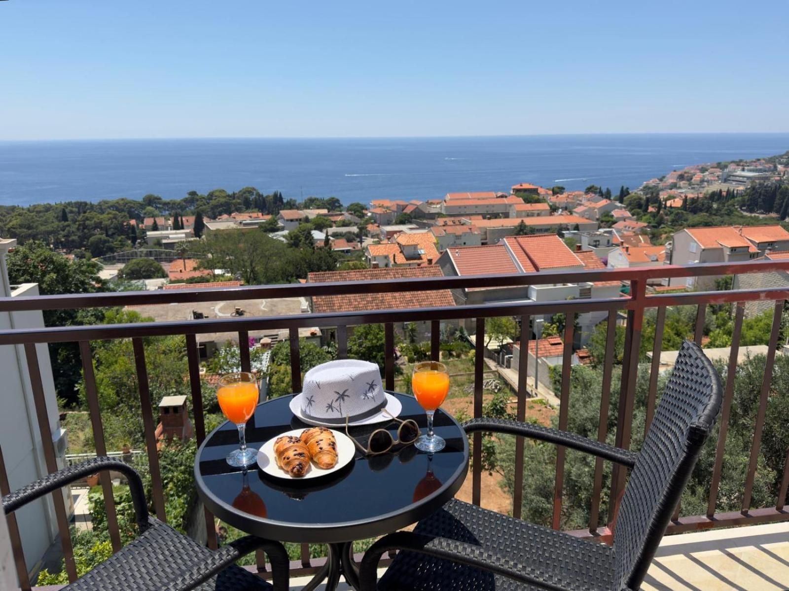 Accommodation Divanovic With Sea View Dubrovnik Exterior photo